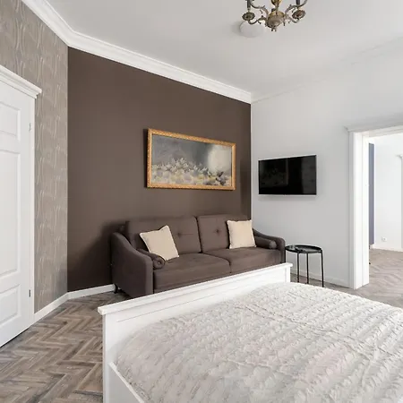Cozy & Elegant Studio With Netflix Old Town By Renters * Poznań