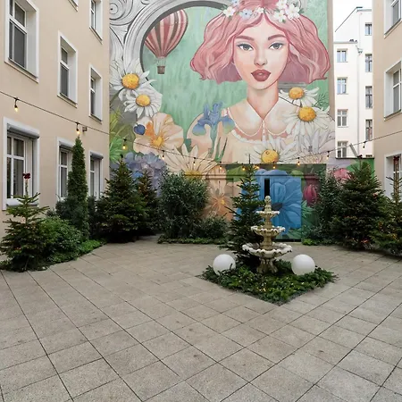 Cozy & Elegant Studio With Netflix Old Town By Renters Apartament